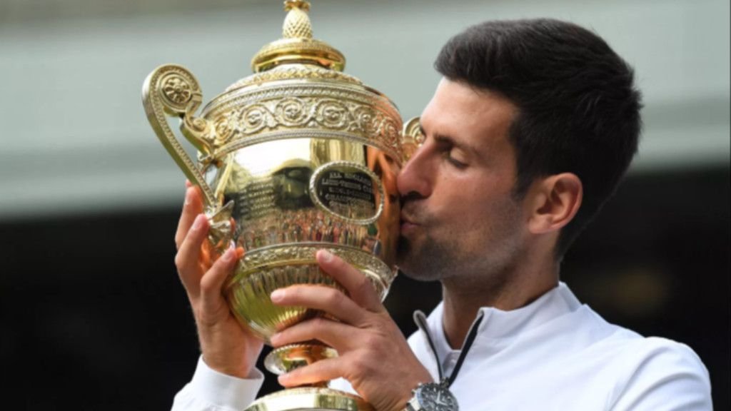 Kalahkan Federer, Djokovic Juara Wimbledon